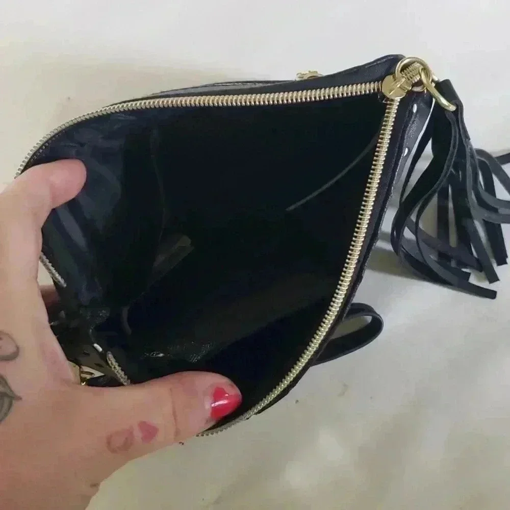Jones New York clutch wristlet purse with USB power chargers iphone android
